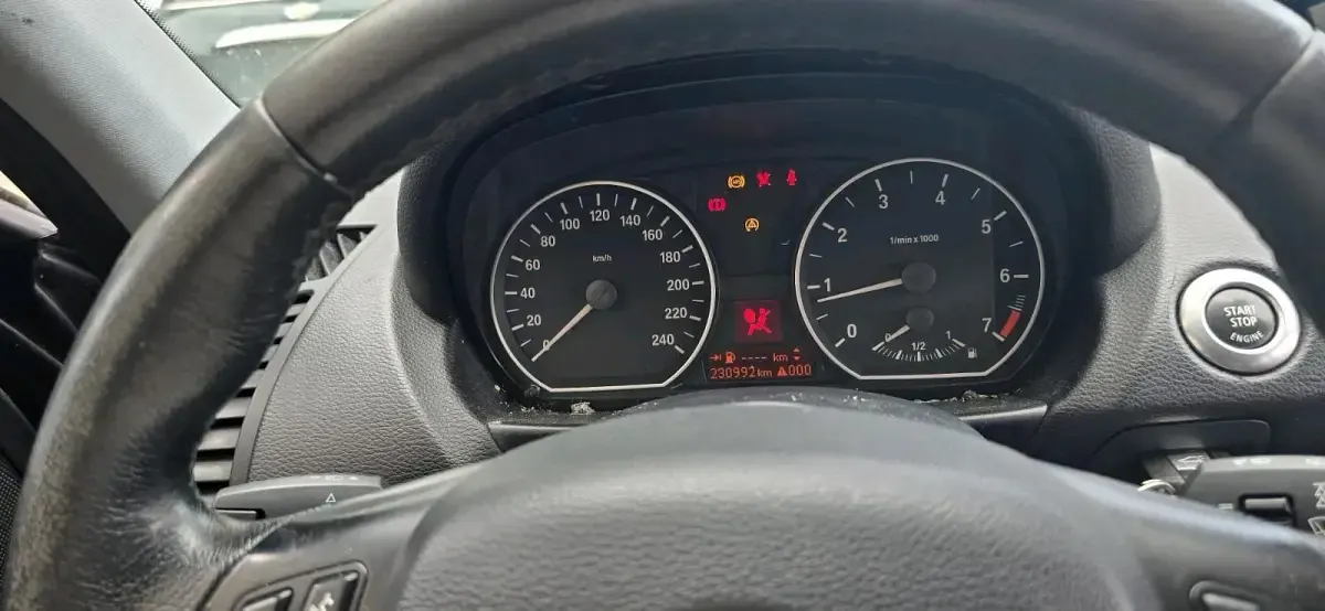 Gebraucht BMW 116 120 PS (88 kW) 2008 Schwarz Kleinwagen
