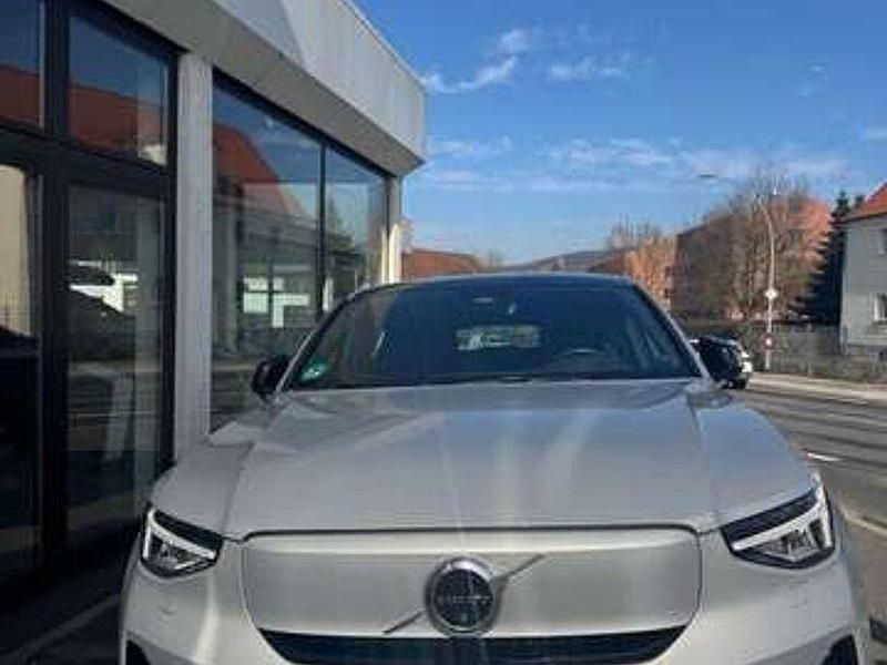 Używany Volvo C40 Ultimate 300 kW (408 KM) 2022 Srebrny SUV