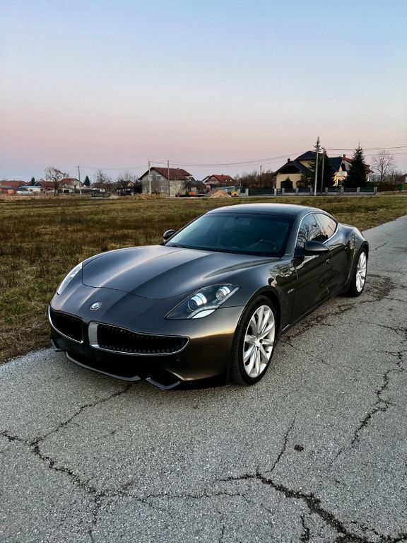Braun Gebraucht 2012 Fisker Karma Limousine | 27.000 € - Bild 1/4