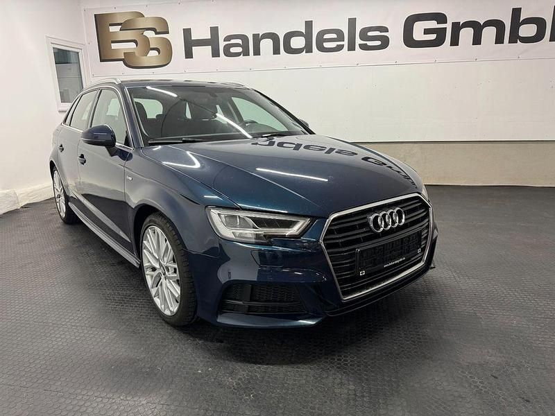 Blau Gebraucht 2017 Audi A3 S-Line Limousine | 15.950 € (Fairer Preis) - Bild 1/4