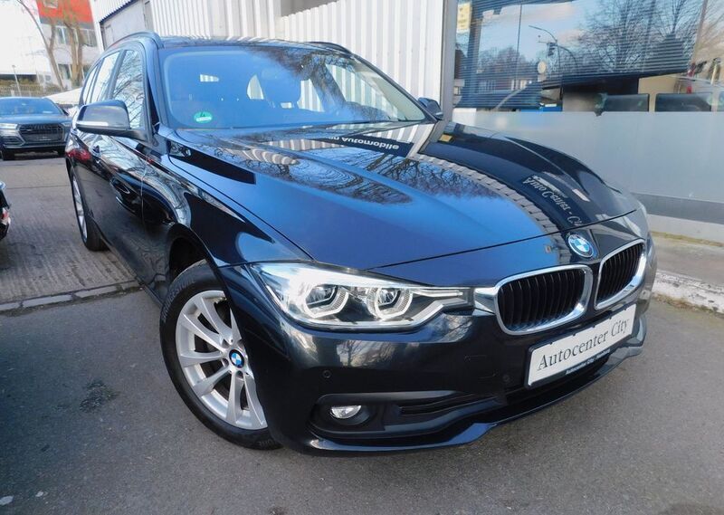 Schwarz Gebraucht 2019 BMW 320 Kombi | 22.000 € (Guter Preis) - Bild 1/4