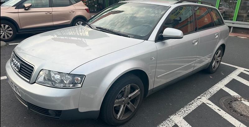 Silber Gebraucht 2003 Audi A4 Kombi | 1.200 € (Fairer Preis) - Bild 1/4