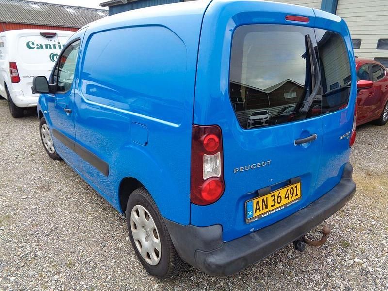 Gebraucht Peugeot Partner Comfort 90 PS (66 kW) 2014 Blau Van / Kleinbus