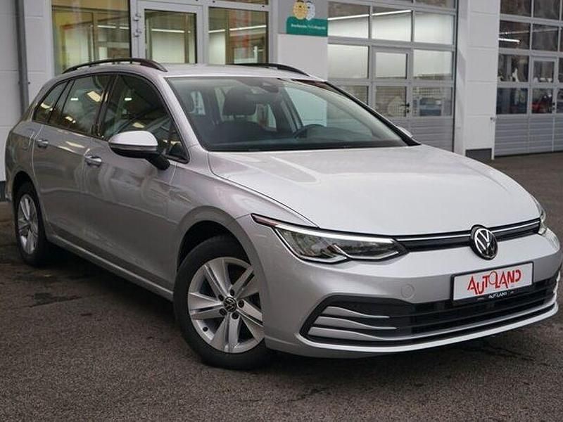 Gebraucht VW Golf VIII Life 110 PS (80 kW) 2022 Silber Kombi