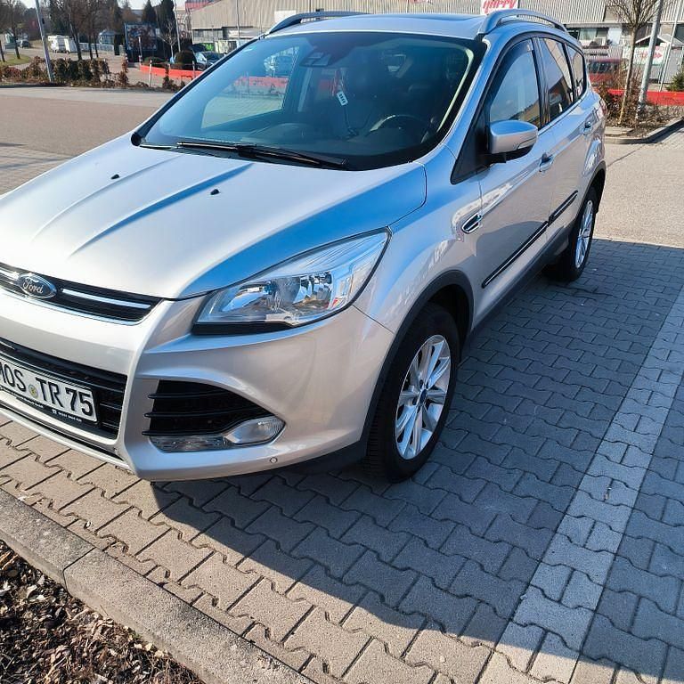 Gebraucht Ford Kuga Titanium 179 PS (131 kW) 2014 Silber SUV
