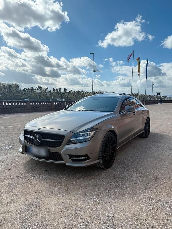 Gebraucht Mercedes CLS500 AMG Edition 1 408 PS (300 kW) 2011 Andere farben Limousine