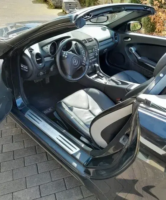 Gebraucht Mercedes SLK280 231 PS (169 kW) 2007 Schwarz Cabrio