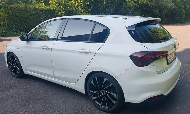 Gebraucht Fiat Tipo S 120 PS (88 kW) 2019 Weiß Kleinwagen