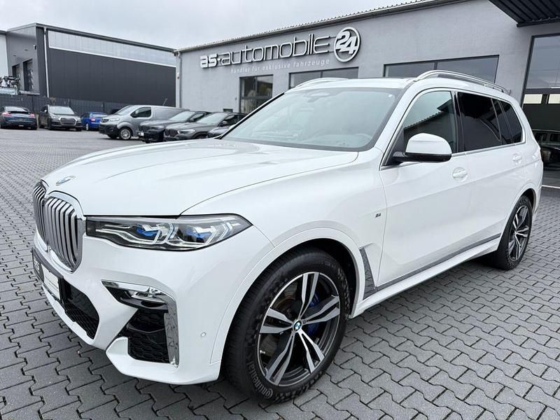Weiß Gebraucht 2022 BMW X7 M Sport SUV | 83.990 € (Teuer) - Bild 1/4