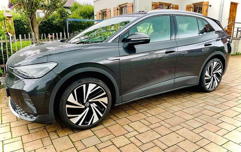 Schwarz Gebraucht 2021 VW ID.4 Pro SUV | 25.600 € (Guter Preis) - Bild 1/4