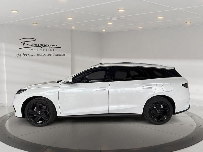 Gebraucht BYD Seal Boost 184 PS (135 kW) 2025 Weiß (polar white) Kombi