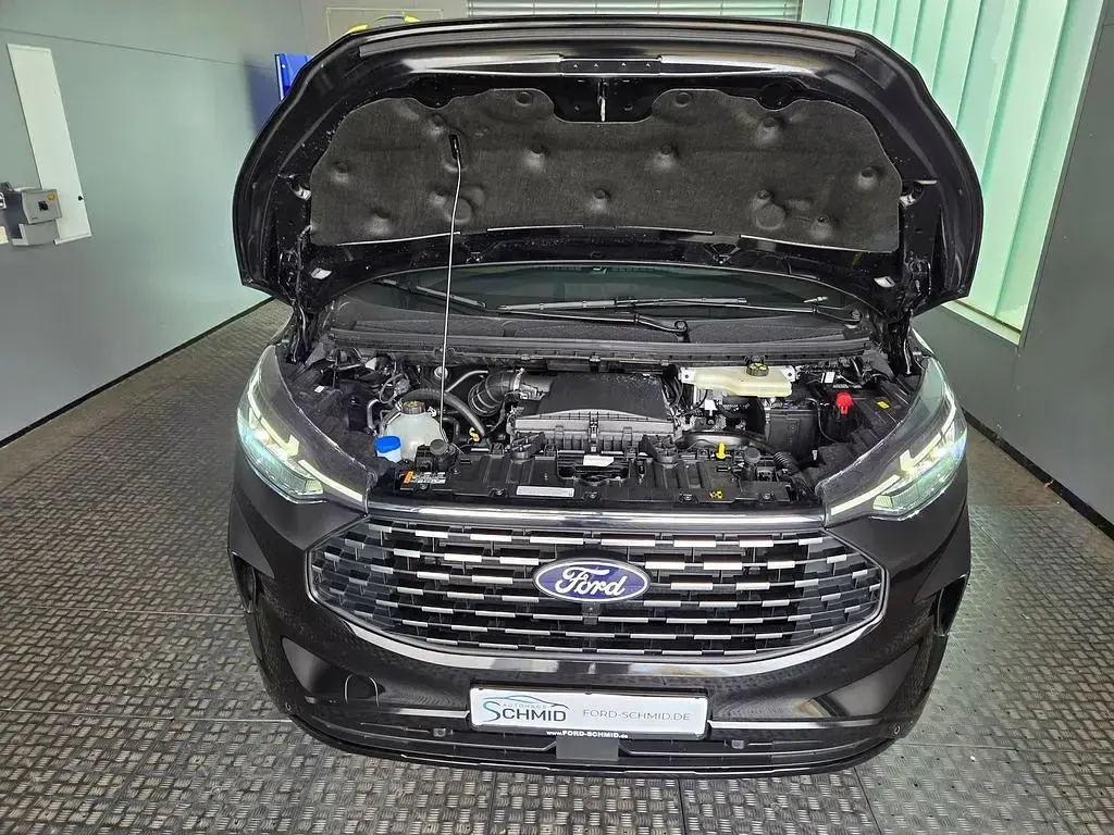 Gebraucht Ford Tourneo Titanium 170 PS (125 kW) 2025 Schwarz Van / Kleinbus