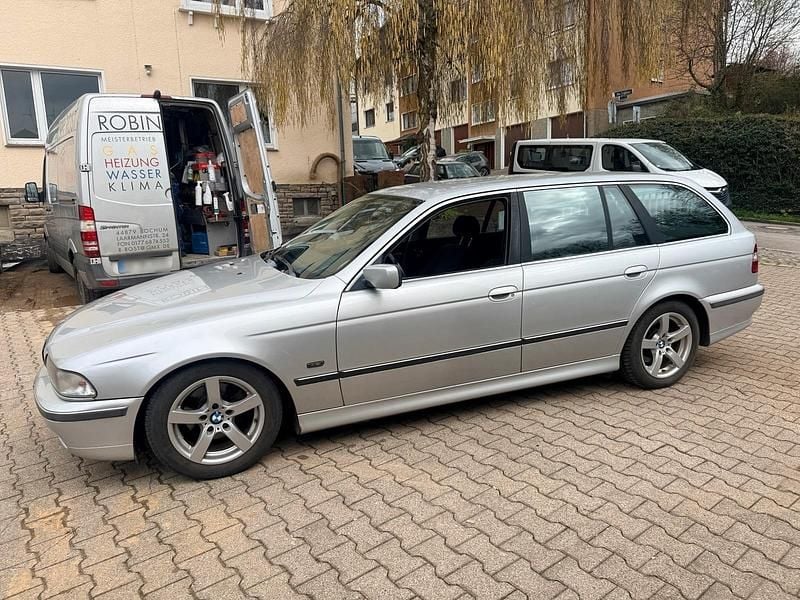 Gebraucht BMW 523 170 PS (125 kW) 1999 Silber Kombi