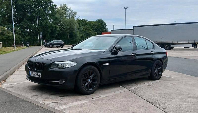 Gebraucht 2011 BMW 520 Limousine | 7.400 € (Guter Preis) - Bild 1/4