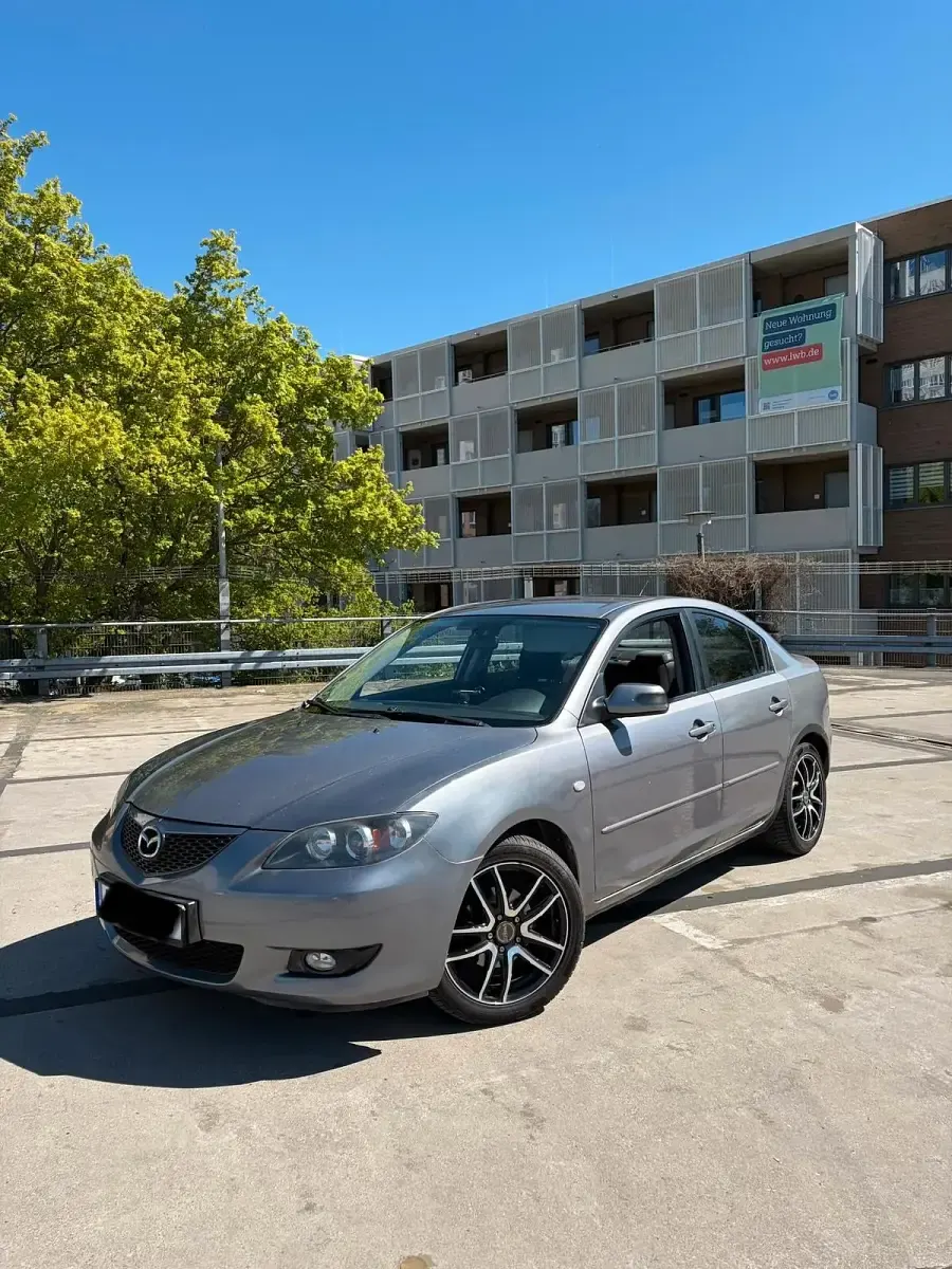 Usata Mazda 3 105 CV (77 kW) 2007 Grigio Berlina