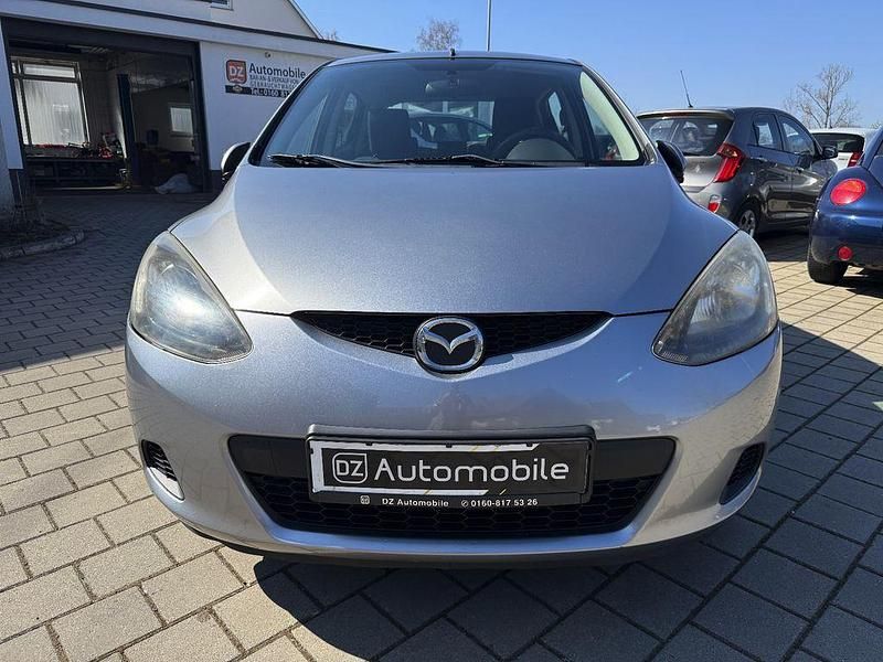 Gebraucht Mazda 2 Independence 75 PS (55 kW) 2009 Silber Kleinwagen