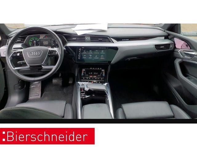Second-hand Audi e-tron Advanced 300 kW (408 CP) 2022 Negru SUV
