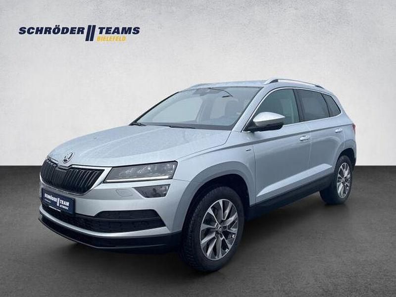 Brilliantsilber Gebraucht 2021 Skoda Karoq Clever SUV | 37.490 € - Bild 1/4