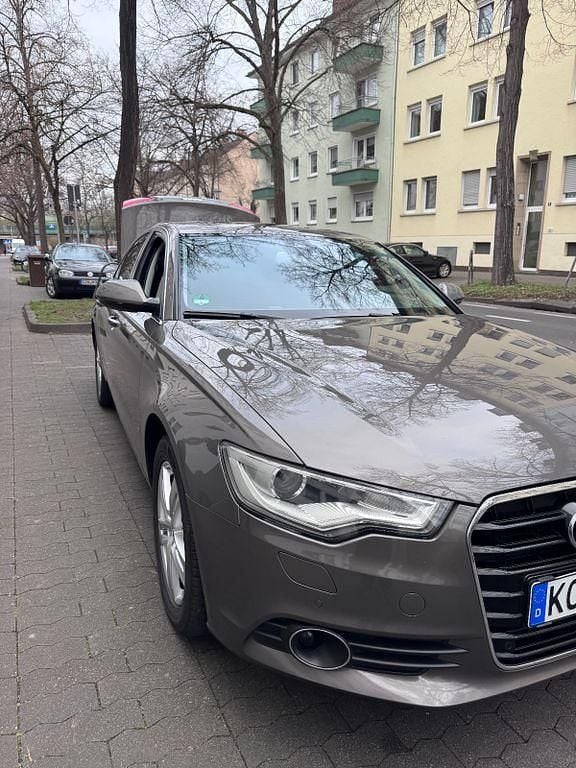 Gebraucht Audi A6 Sport 204 PS (150 kW) 2013 Grau Limousine