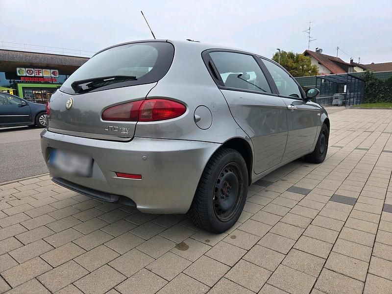 Gebraucht Alfa Romeo 147 150 PS (110 kW) 2005 Blau Kleinwagen