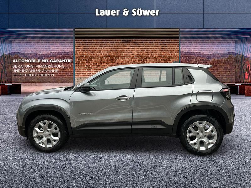 Neu Jeep Avenger Altitude 101 PS (74 kW) 2026 Grau SUV