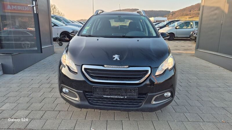 Schwarz Gebraucht 2015 Peugeot 2008 Active SUV | 4.700 € (Guter Preis) - Bild 1/4