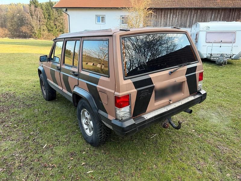 Gebraucht Jeep Cherokee 185 PS (136 kW) 1992 Braun SUV