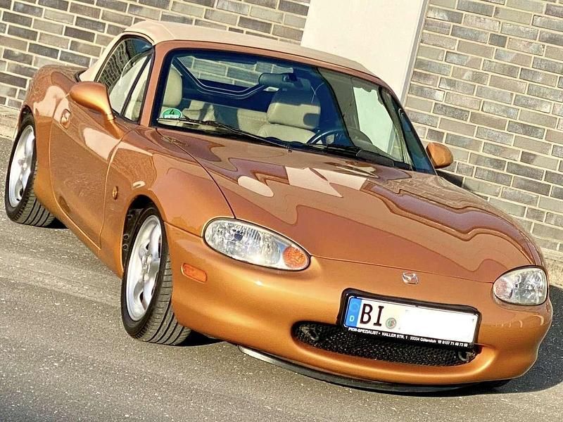 Gebraucht Mazda MX5 110 PS (80 kW) 1999 Orange Cabrio