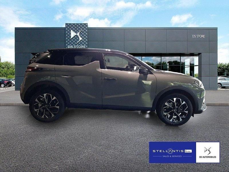 Neu DS Automobiles DS3 Opera 131 PS (96 kW) 2025 Grau SUV
