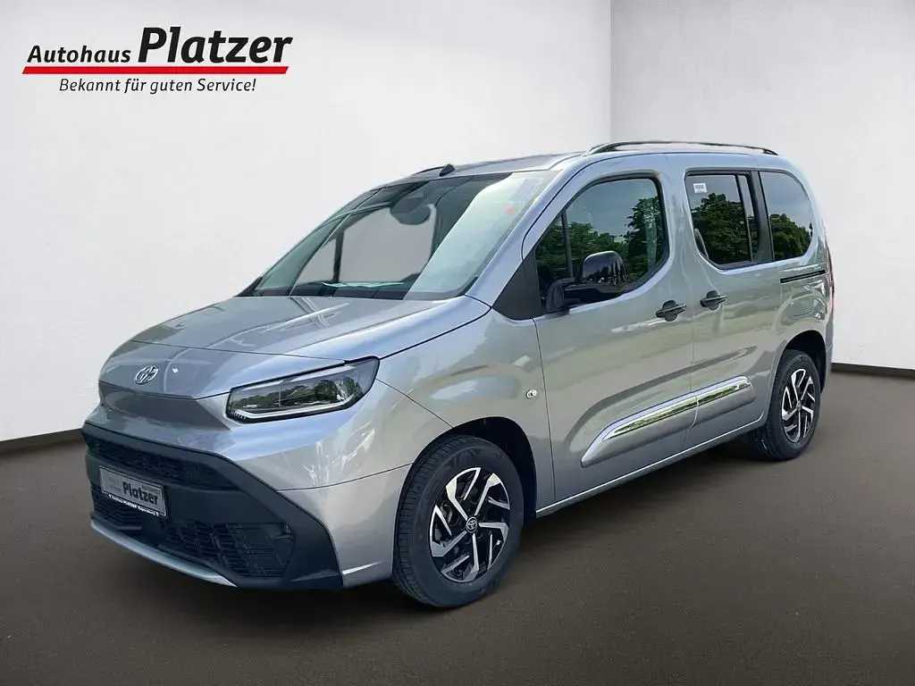 Gebraucht Toyota Proace Verso City 110 PS (80 kW) 2026 Silber Kombi