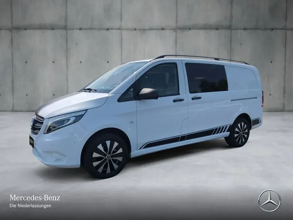 Gebraucht Mercedes Vito 190 PS (139 kW) 2022 Weiß Van