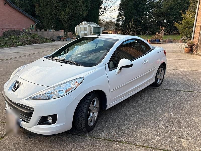 Gebraucht Peugeot 207 CC 122 PS (89 kW) 2014 Weiß Cabrio