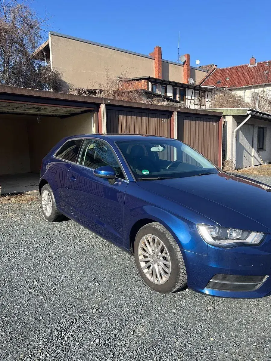 Gebraucht Audi A3 Ambiente 105 PS (77 kW) 2014 Blau Coupé