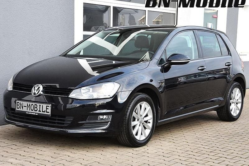 Gebraucht VW Golf VII LOUNGE 110 PS (80 kW) 2015 Schwarz Limousine