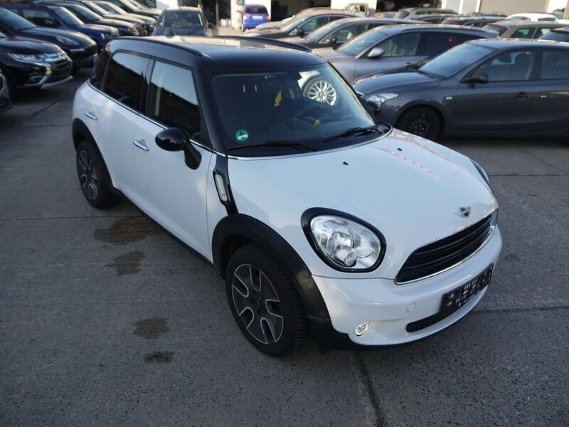 Gebraucht Mini Cooper Countryman Sport 122 PS (89 kW) 2015 Weiß SUV