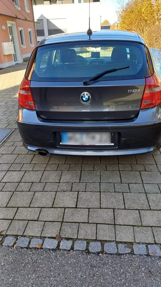 Gebraucht BMW 116 115 PS (84 kW) 2007 Grau Kleinwagen