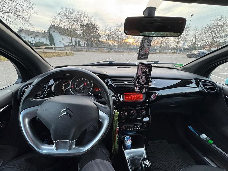 Gebraucht Citroën DS3 So Chic 120 PS (88 kW) 2010 Grau Kleinwagen