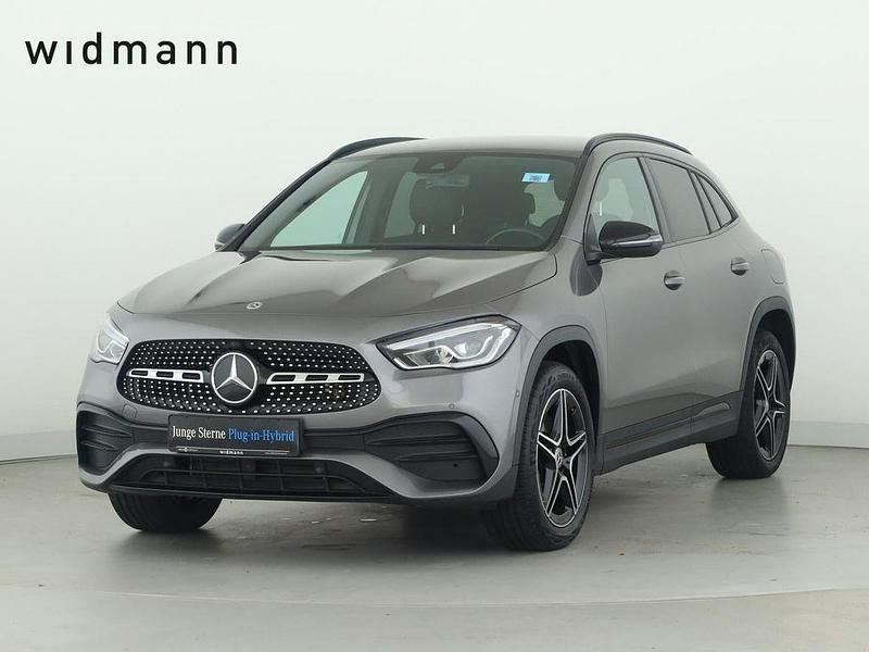 Metalliclack mountaingrau Gebraucht 2021 Mercedes GLA250 AMG SUV | 31.850 € (Fairer Preis) - Bild 1/4