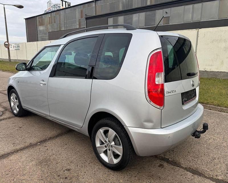 Gebraucht Skoda Roomster 86 PS (63 kW) 2014 Silber Van / Kleinbus