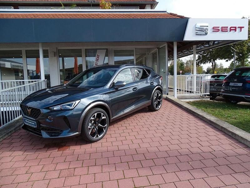 Magnetic grau Gebraucht 2023 Cupra Formentor SUV | 33.140 € (Teuer) - Bild 1/4