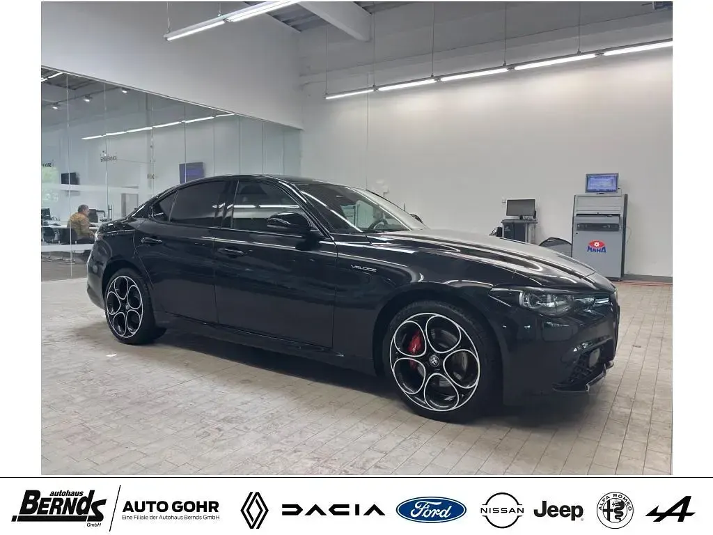 Gebraucht Alfa Romeo Giulia Veloce 280 PS (205 kW) 2024 Nero vulcano metallic Limousine