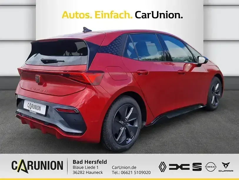 Używany Cupra Born 150 kW (204 KM) 2024 Czerwony Hatchback