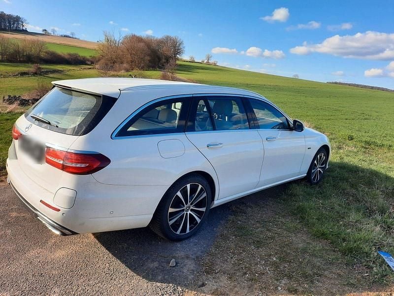 Second-hand Mercedes E300 306 CP (225 kW) 2019 Alb Break