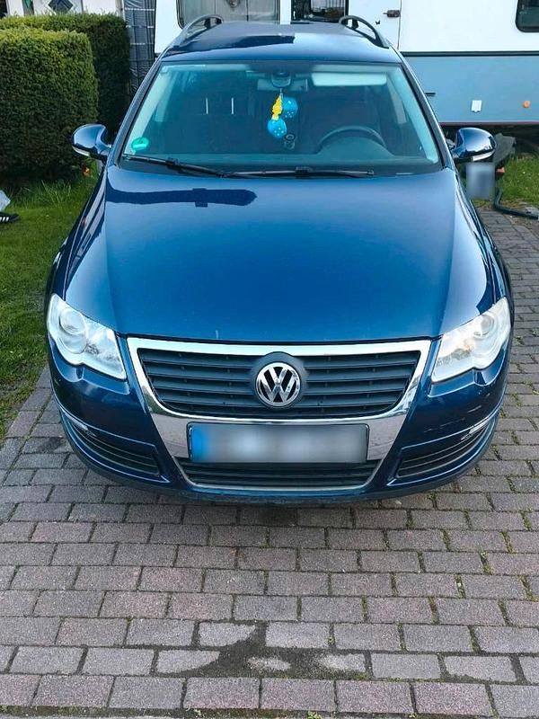 Gebraucht VW Passat 102 PS (75 kW) 2006 Blau Kombi