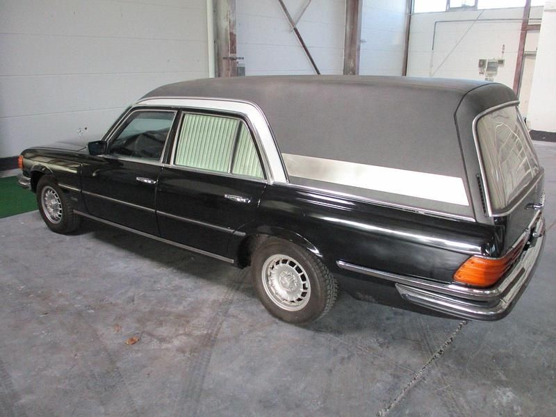 Gebraucht Mercedes 280 160 PS (117 kW) 1975 Schwarz Kombi