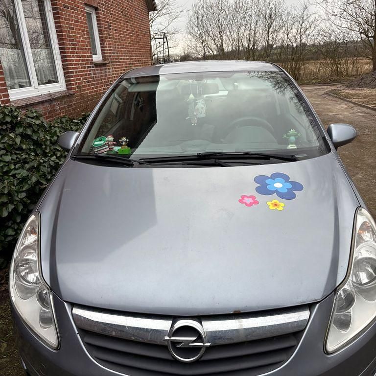 Gebraucht Opel Corsa Edition 69 PS (50 kW) 2009 Silber Kleinwagen