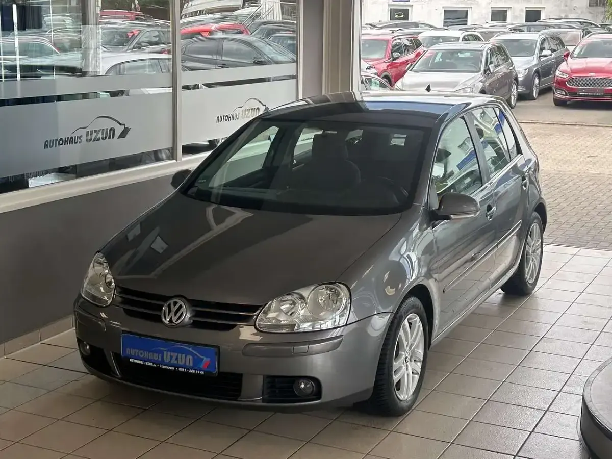Gebraucht VW Golf V Trendline 102 PS (75 kW) 2007 Grau Kombi