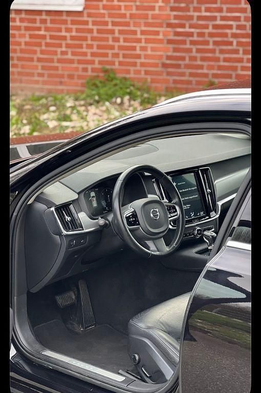 Gebraucht Volvo V90 150 PS (110 kW) 2016 Schwarz Kombi