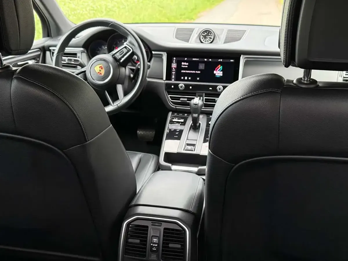 Gebraucht Porsche Macan 265 PS (194 kW) 2021 Schwarz SUV