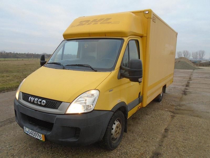 Gebraucht Iveco Daily 105 PS (77 kW) 2011 Gelb Van / Kleinbus